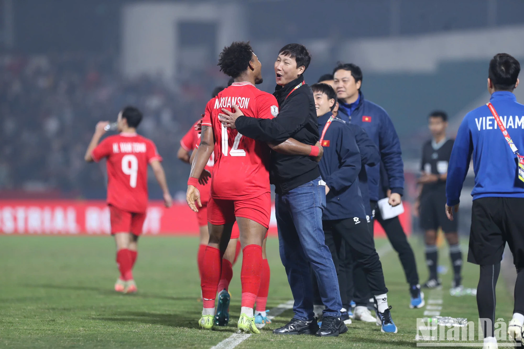 [Ảnh] Xuân Son ghi cú đúp, đội tuyển Việt Nam thắng 5-0 Myanmar ảnh 8