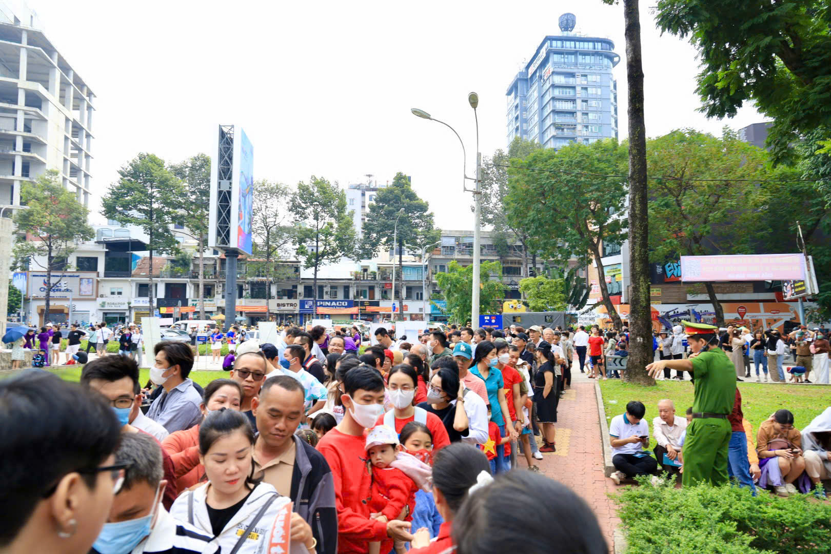 MAUR khuyến cáo: Người dân không cần vội vàng trải nghiệm metro- Ảnh 3.