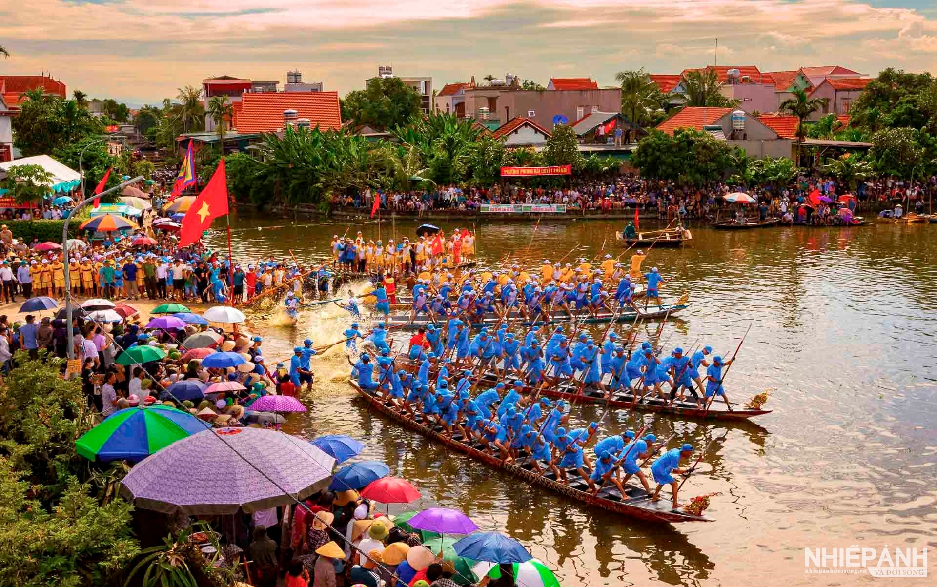 W_2.-doc-dao-dua-day-sao-tren-dao-ha-nam-nguyen-van-cuong.jpg