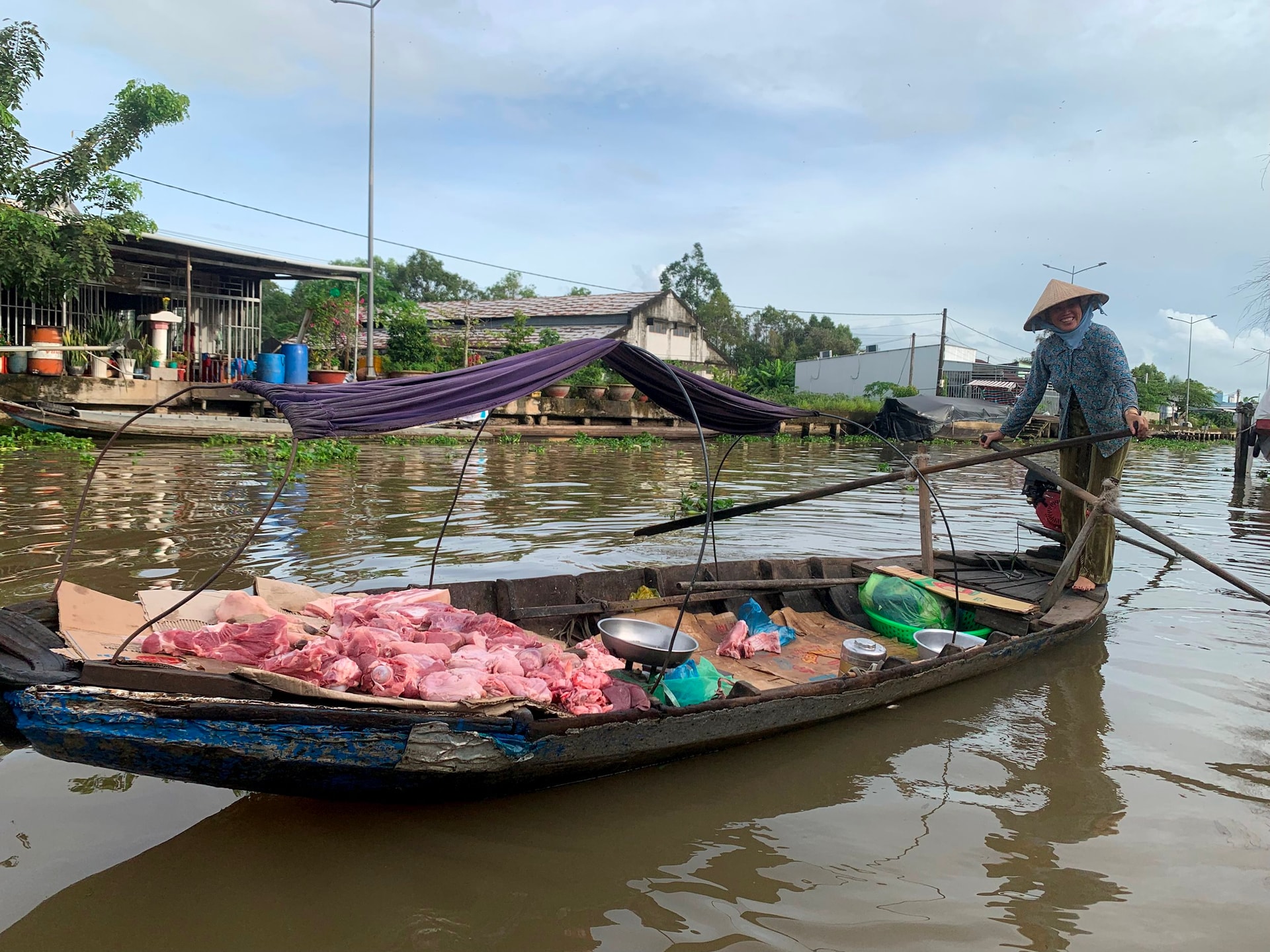 Ảnh 2-Trăm năm chợ nổi thương hồ