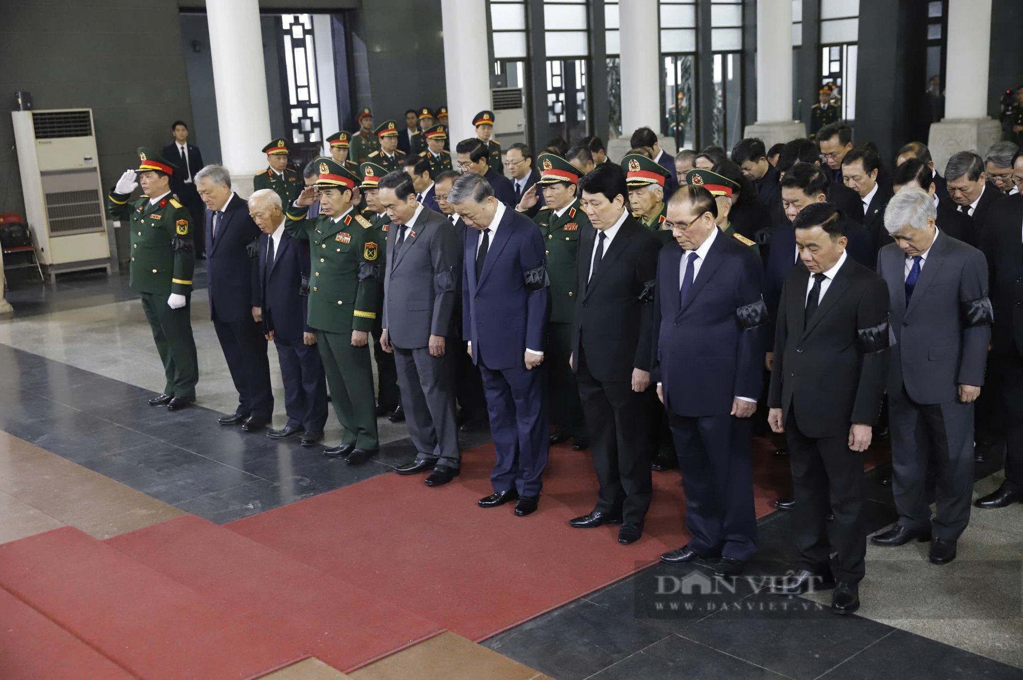 Hình ảnh lãnh đạo, nguyên lãnh đạo Đảng, Nhà nước viếng Đại tướng Nguyễn Quyết- Ảnh 3.