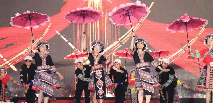 mu cang chai khai mac festival khen mong va le hoi hoa to day nam 2024 hinh 2