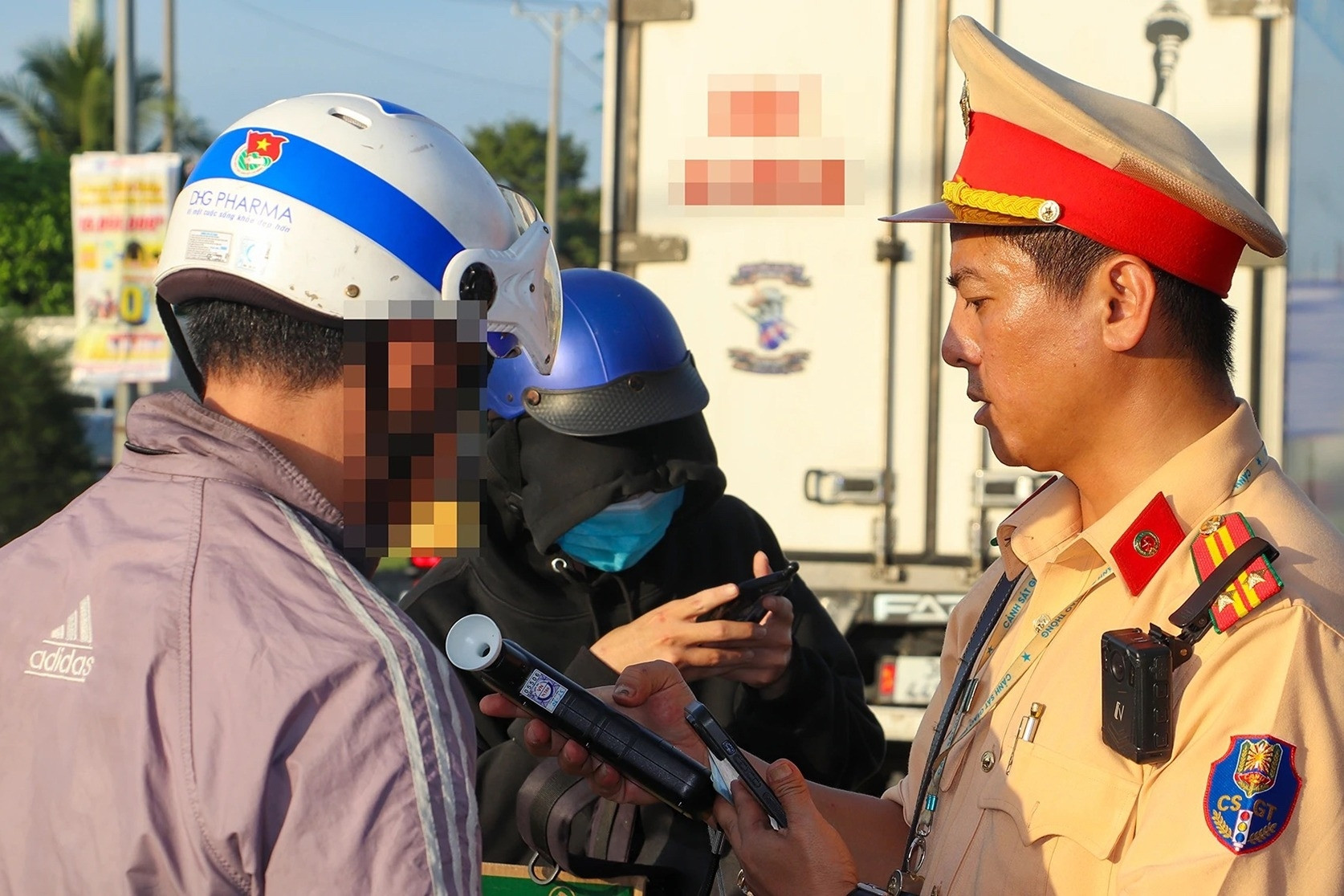 Chủ tịch Cần Thơ: Không nể nang, né tránh trong xử lý cán bộ vi phạm nồng độ cồn