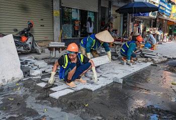 Hà Nội yêu cầu kiểm tra chất lượng thi công hè phố dịp cuối năm