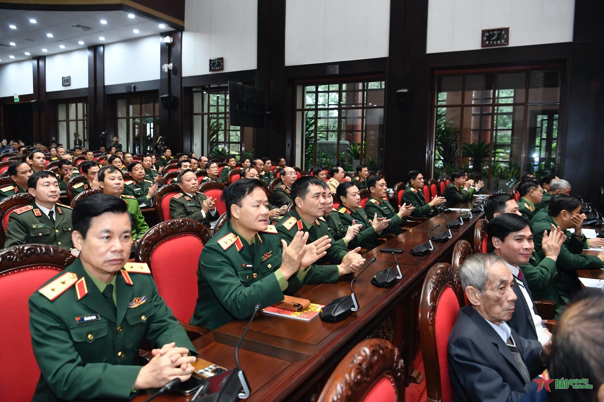 Hội thảo khoa học nhân kỷ niệm 80 năm Ngày thành lập Quân đội: ​Vận dụng nhiều kinh nghiệm quý, bài học hay trong giai đoạn cách mạng hiện nay