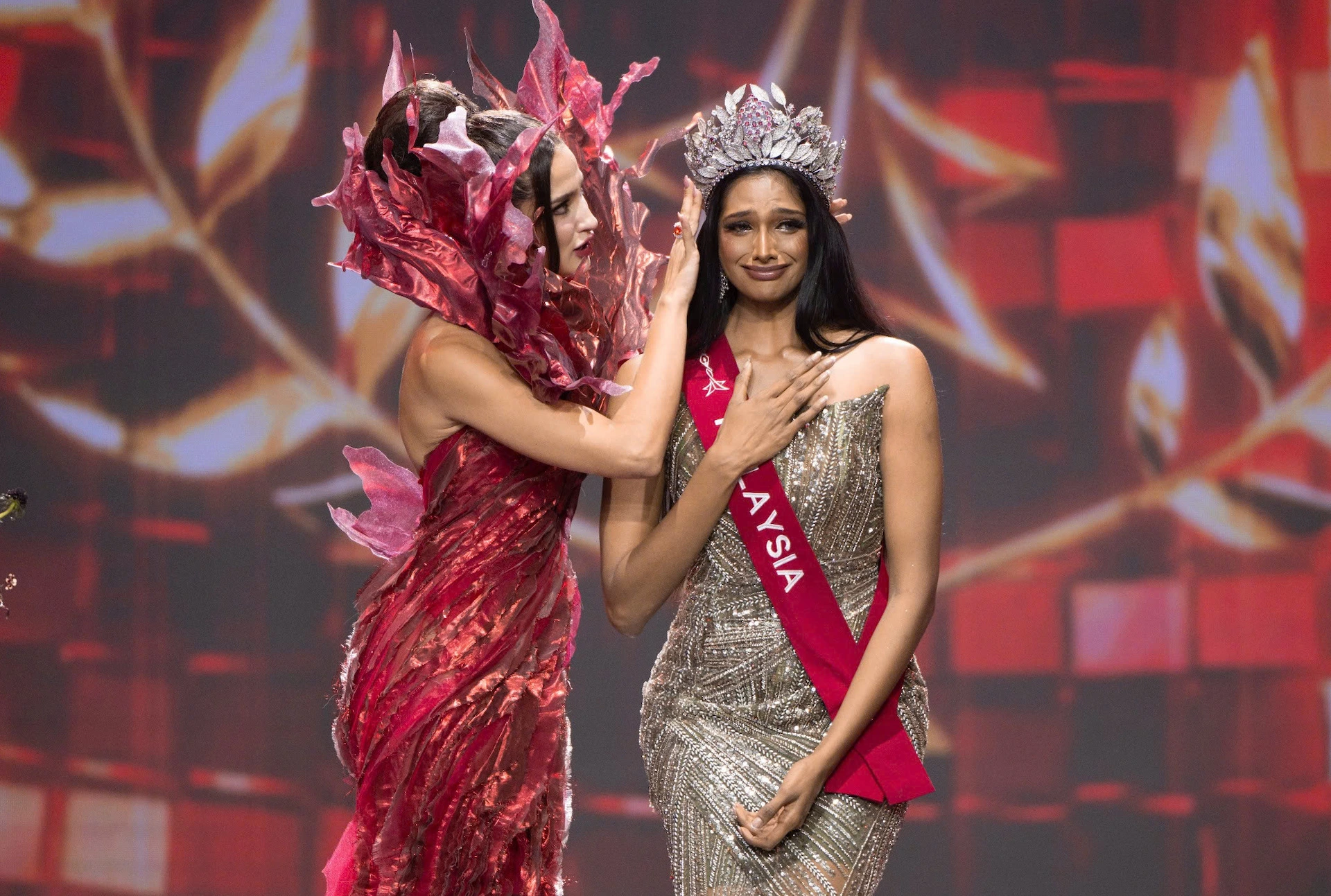 Người đẹp Malaysia đăng quang Miss Charm 2024, Quỳnh Nga giành ngôi á hậu 2- Ảnh 1.