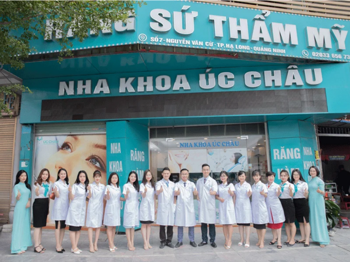 Tại Nha khoa Úc Châu các bác sĩ luôn luôn cập nhật kiến thức mới.