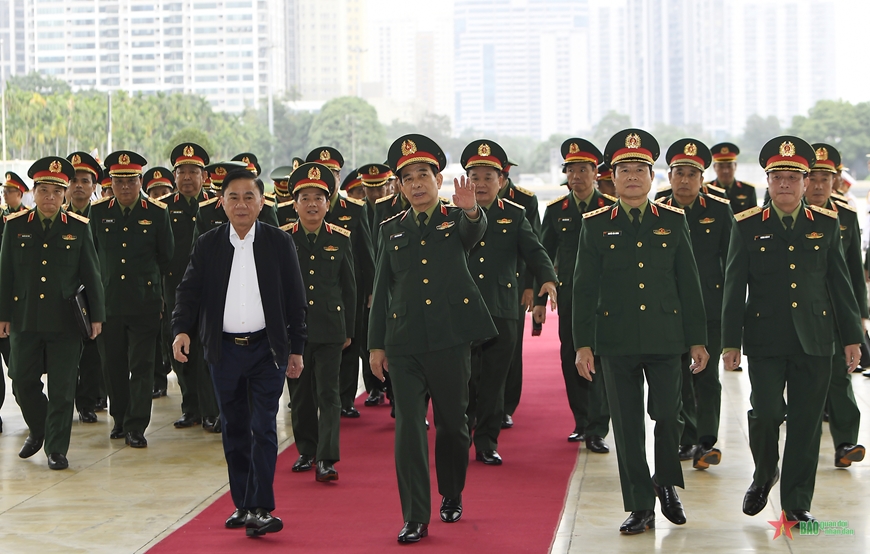 Đại tướng Phan Văn Giang: Vũ khí trưng bày phải thể hiện sức mạnh quân đội- Ảnh 1.