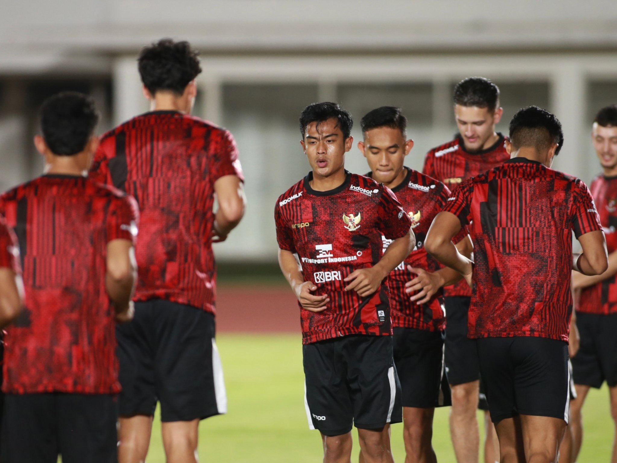 Lịch thi đấu AFF Cup ngày 12.12: Đội tuyển Indonesia soán ngôi đầu của Việt Nam? - Ảnh 1.