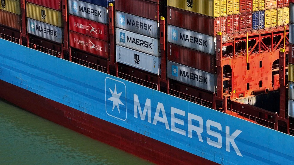 Gã khổng lồ vận tải Maersk ra mắt tàu chạy bằng nhiên liệu ‘methanol kép’ giúp giảm 280 tấn CO2/ngày - ảnh 1