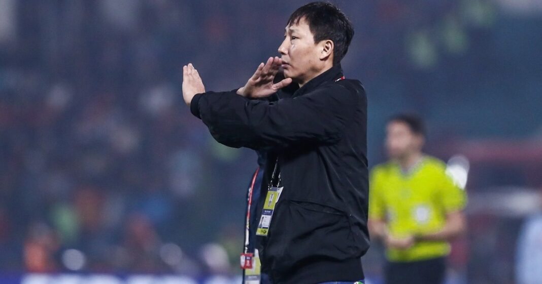 HLV Kim Sang Sik: "Tôi đánh cược sự nghiệp của mình ở AFF Cup 2024"
