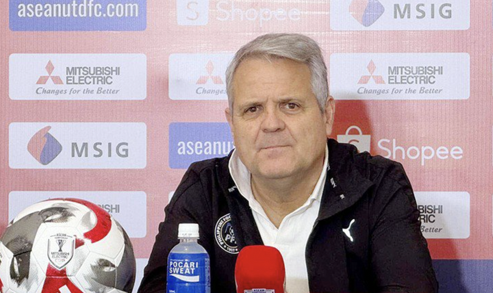 HLV Albert Capellas và ĐT Philippines dừng chân ở bán kết AFF Cup 2024