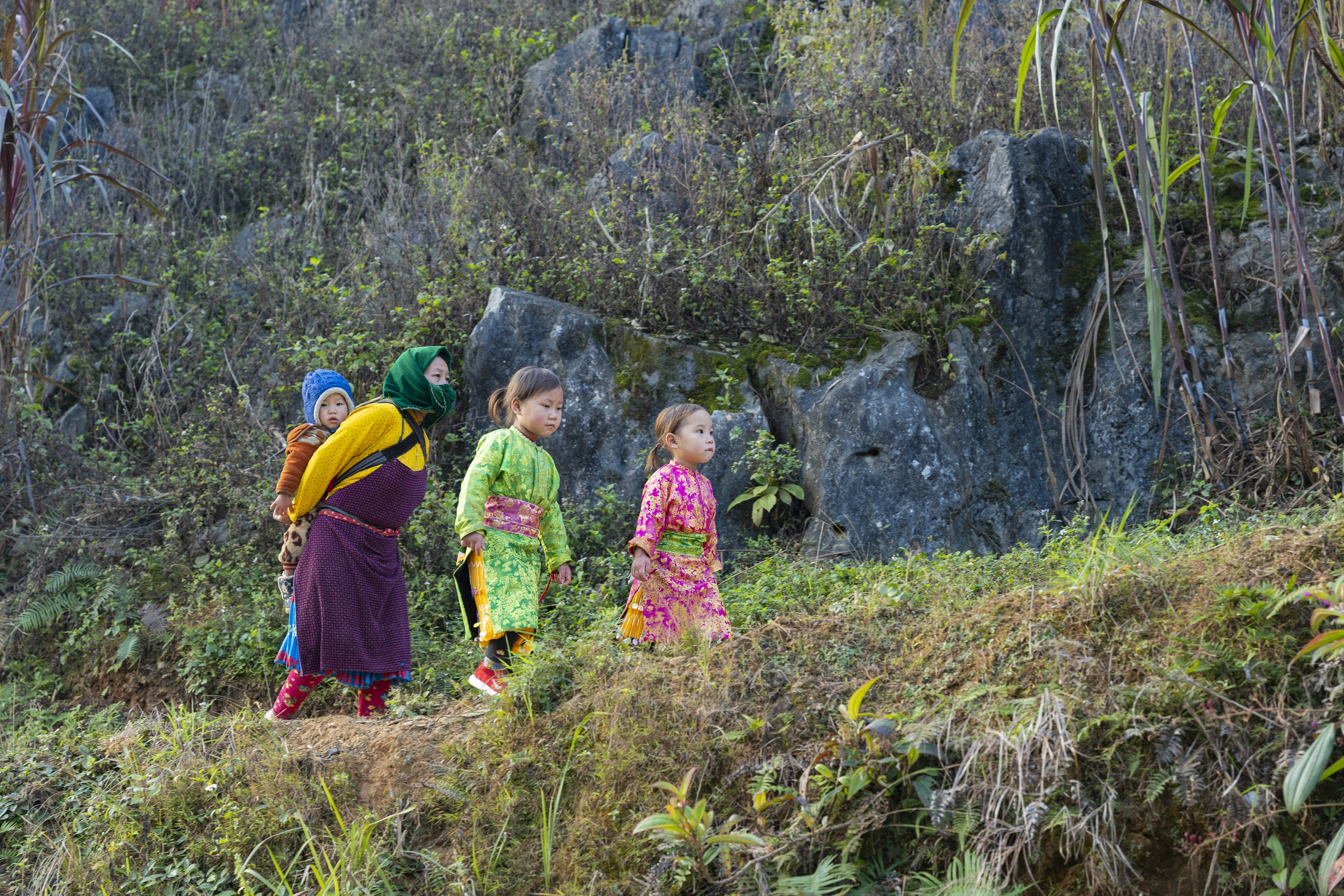 Giáng sinh ấm áp với trẻ em cao nguyên đá Hà Giang- Ảnh 1.