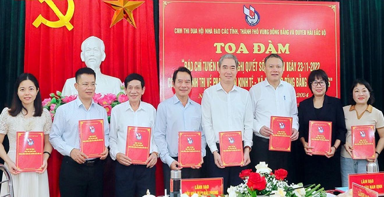 hoi nha bao cac tinh thanh pho vung dong bang va duyen hai bac bo ky giao uoc thi dua nam 2025 hinh 1