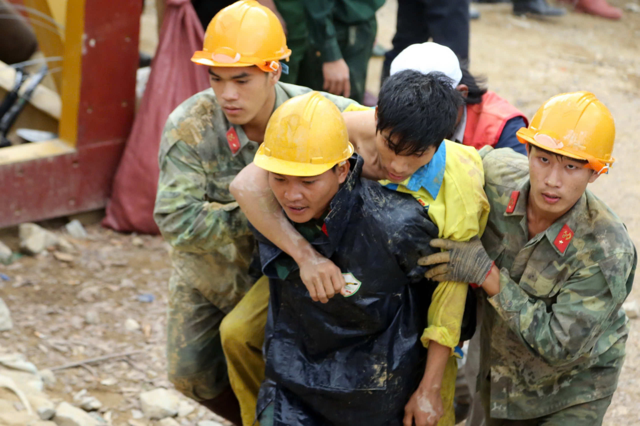 Kỳ tích cứu người của công binh trong vụ sập hầm thủy điện Đạ Dâng - Đạ Chomo- Ảnh 1.