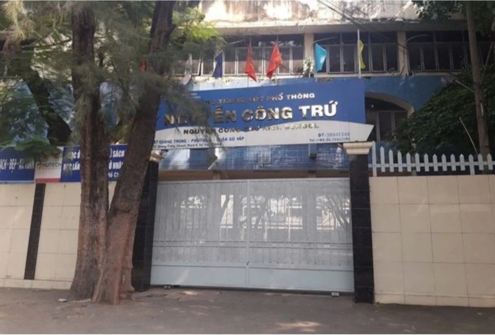 Một lời phê của giáo viên, 2 học sinh phải thay học bạ mới - 2