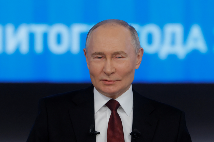 Tổng thống Nga Vladimir Putin tại buổi họp báo cuối năm ngày 19/12. (Ảnh: Reuters)