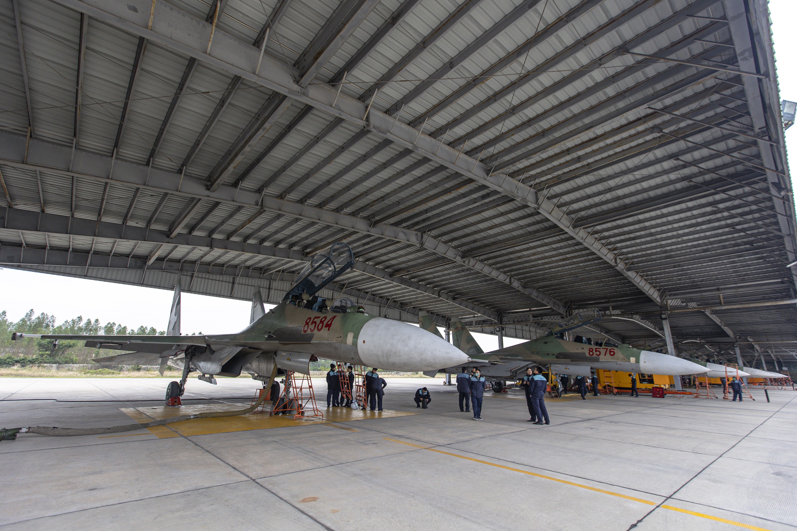 Phi công lái tiêm kích Su-30MK2 quyết tâm đưa hình ảnh Việt Nam vươn tầm thế giới- Ảnh 2.