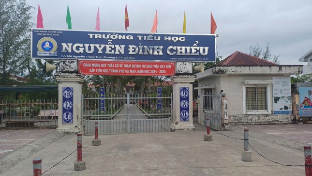 Phụ huynh tố cơm học sinh lèo tèo, ăn không được, con sụt cân ảnh 1