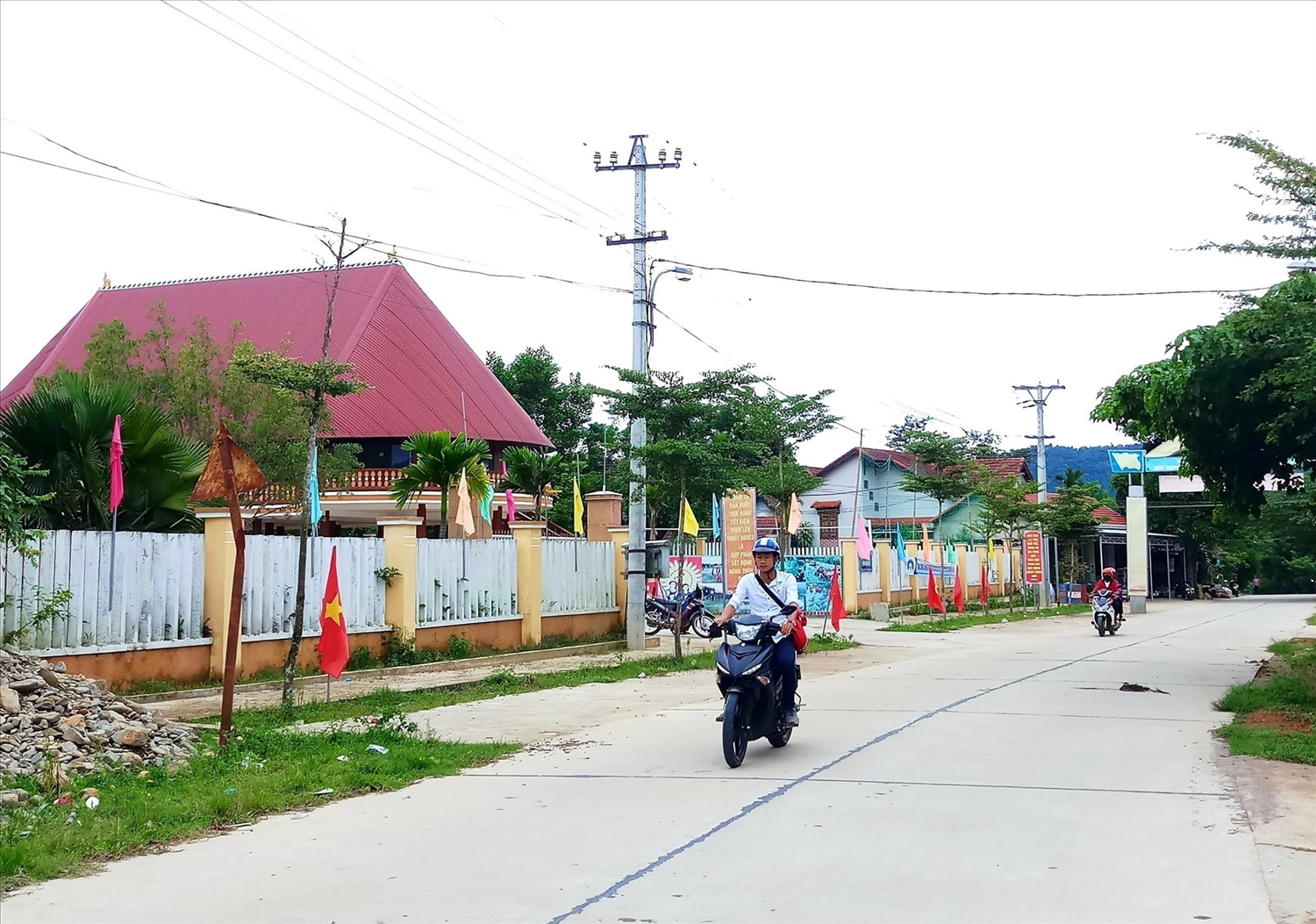 Vùng cao Quảng Nam đang từng ngày khởi sắc. (Trong ảnh một góc thị trấn Prao, huyện Đông Giang)