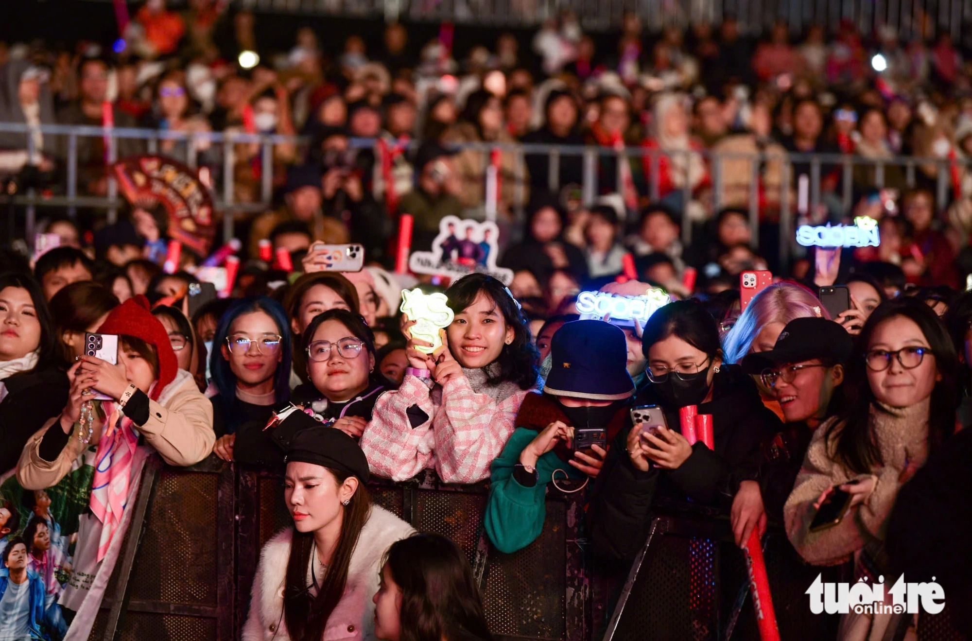 'Hậu' concert Anh trai, hãy mơ lớn - Ảnh 1.