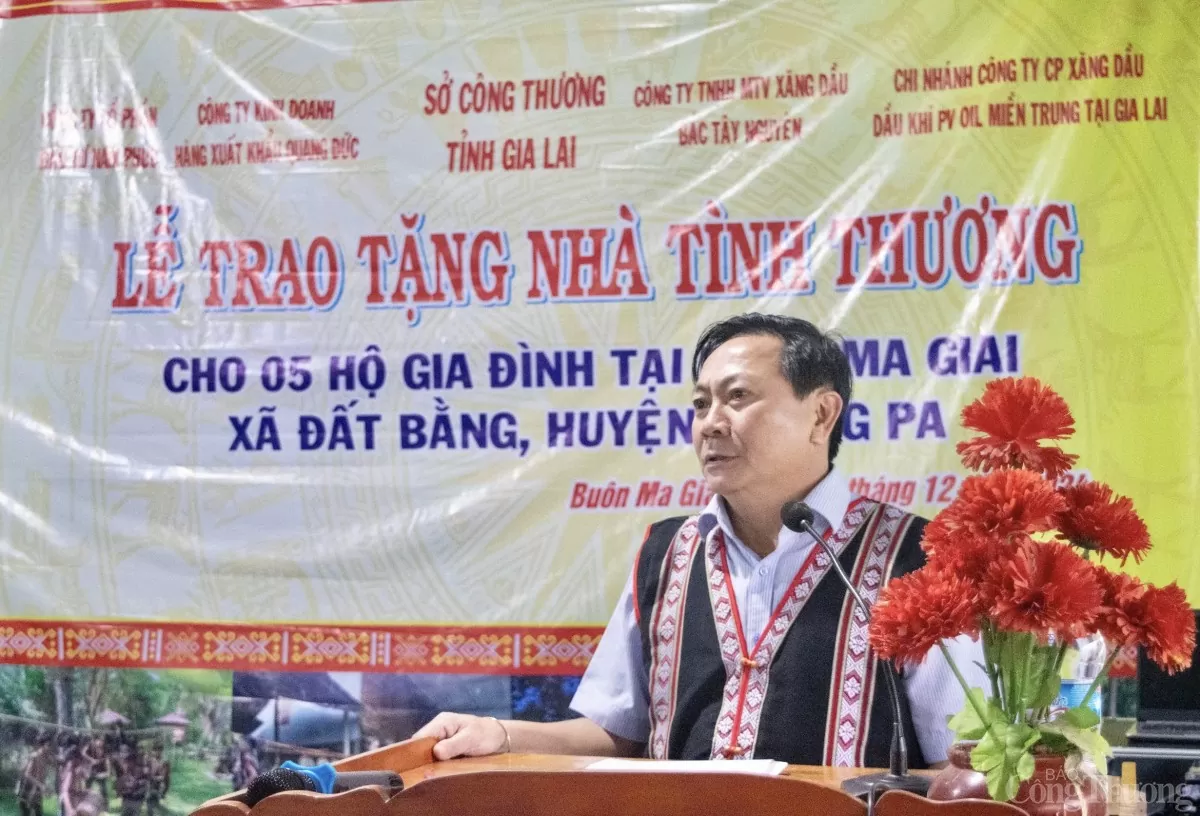 Sở Công Thương Gia Lai trao tặng 5 căn nhà tình thương