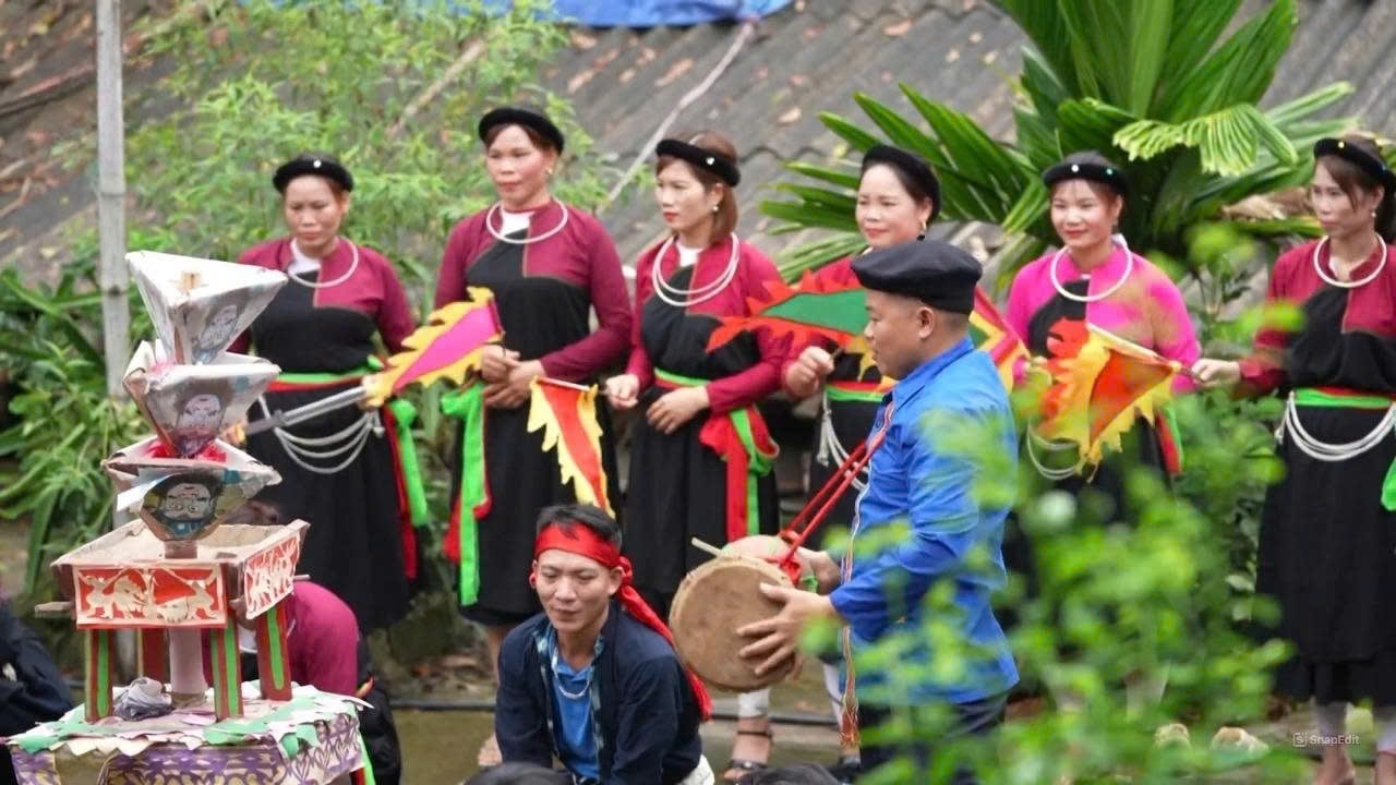 Câu lạc bộ giữ gìn và phát huy bản sắc văn hóa dân tộc Cao Lan, xã Đại Phú, huyện Sơn Dương luôn chú trọng tổ chức thực hiện những nghi lễ, nét đẹp văn hóa truyền thống của đồng bào trong các hoạt động lễ hội 