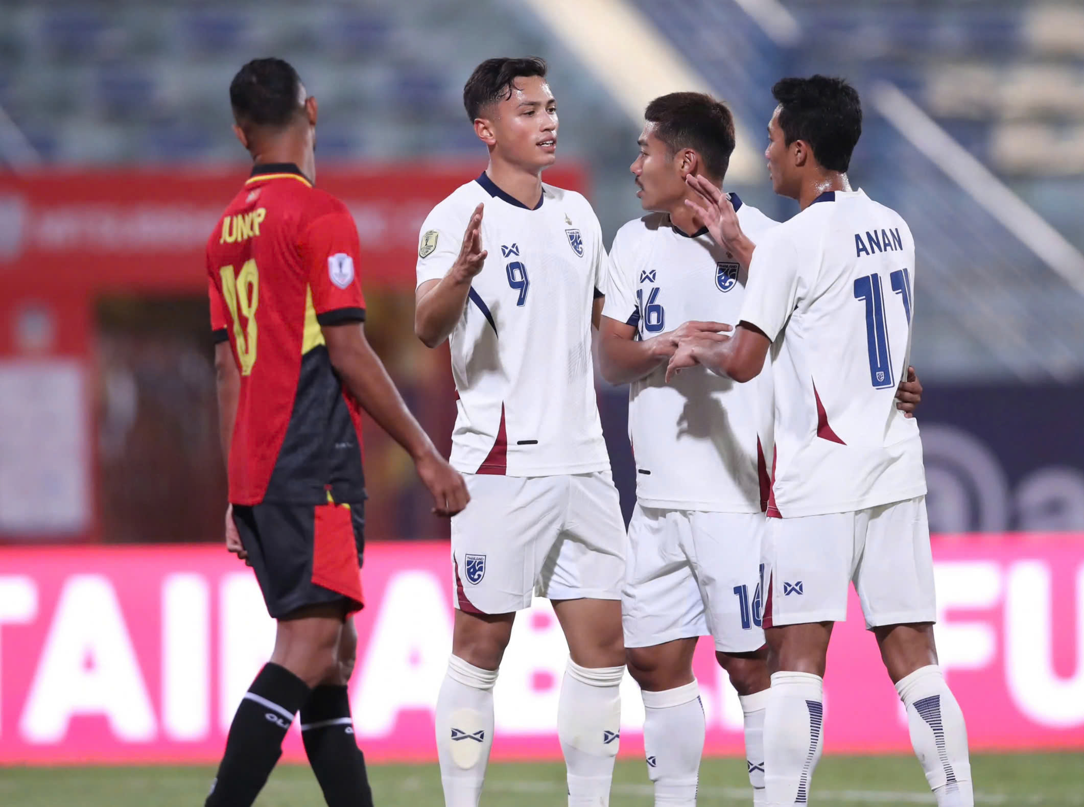 AFF Cup, đội tuyển Philippines 1-1 Thái Lan: Suphanan san bằng tỷ số- Ảnh 1.