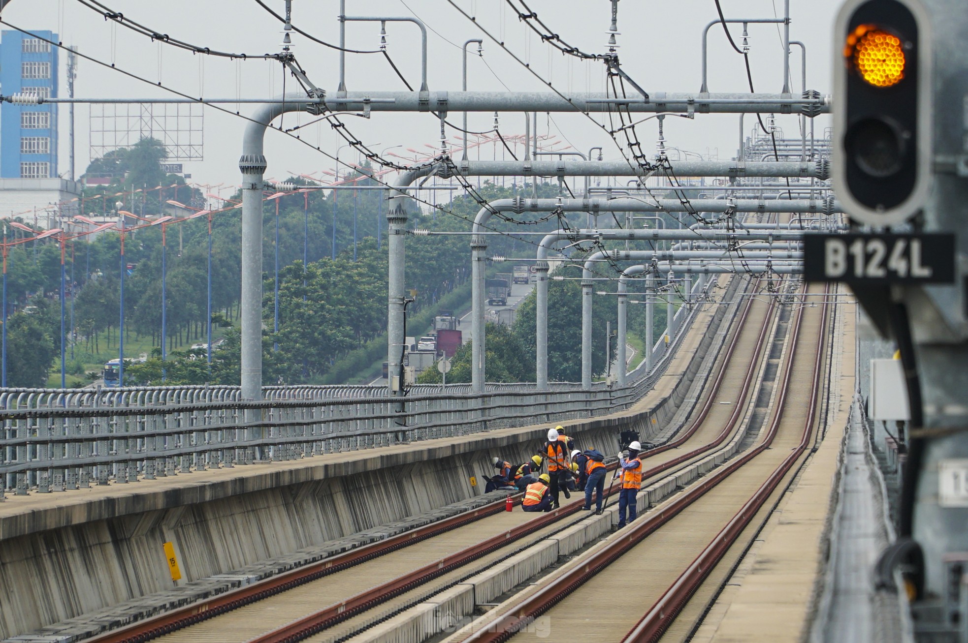 Những việc cuối cùng bên trong đầu não tuyến metro số 1 trước vận hành chính thức ảnh 1