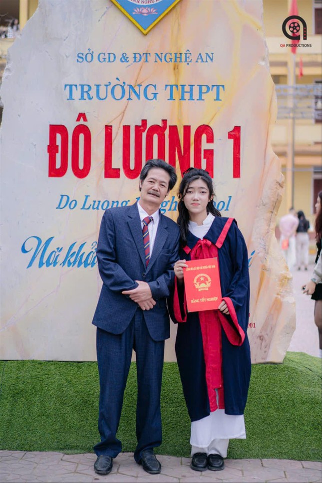 Thủ khoa vượt lên nghịch cảnh ảnh 1