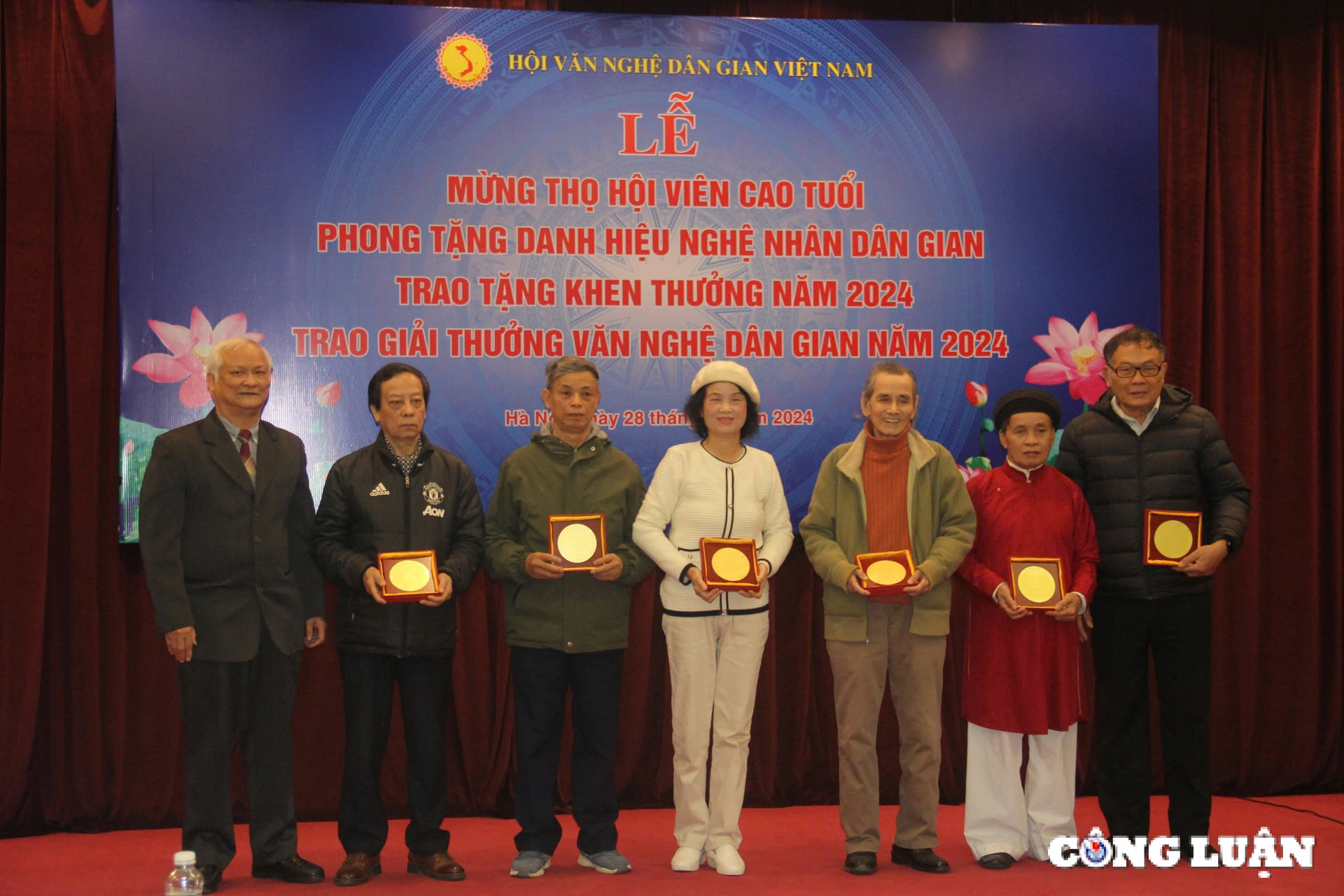 vinh danh cac ca nhan xuat sac gianh giai thuong van nghe dan gian nam 2024 hinh 4