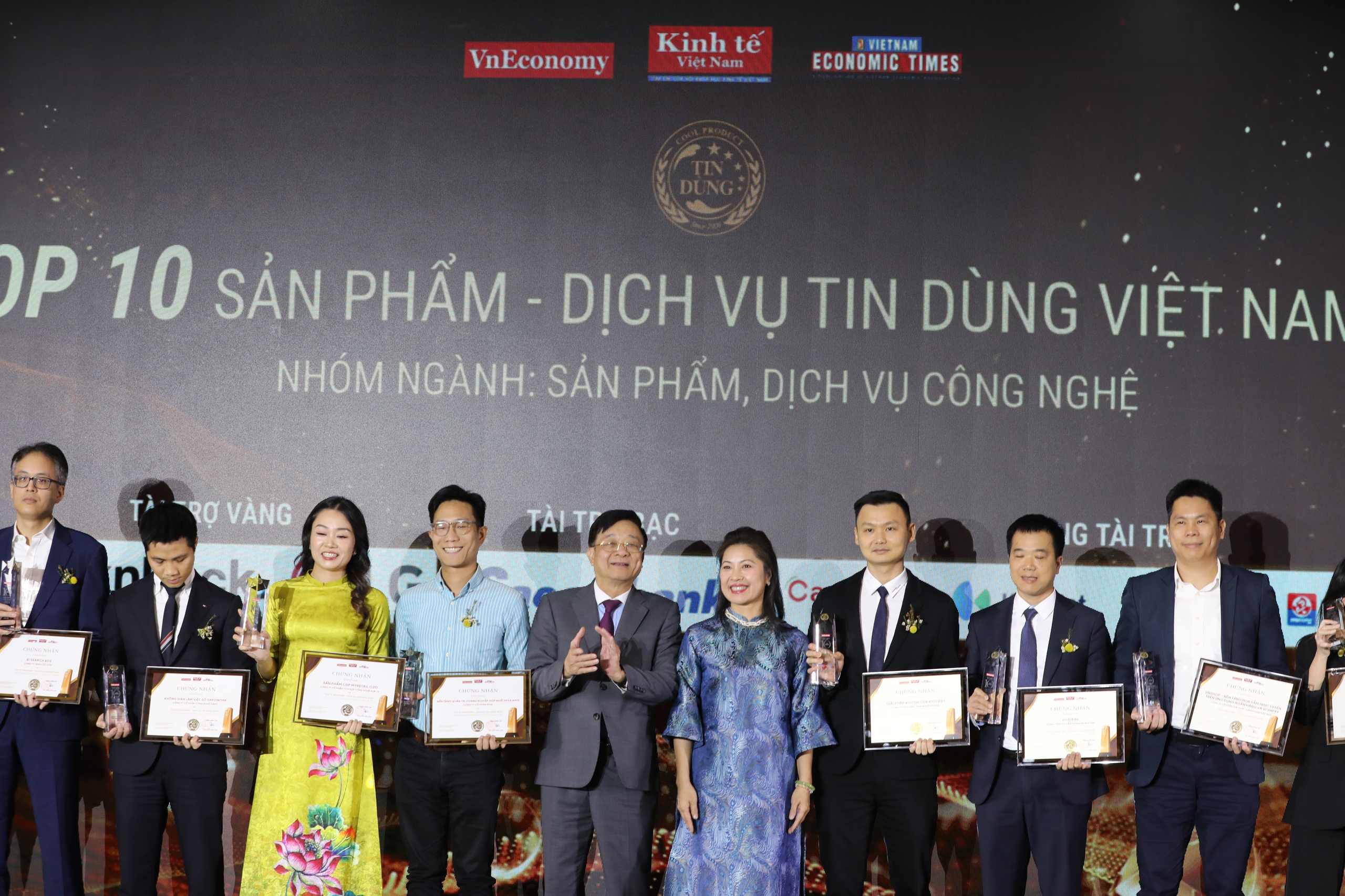 Chương trình Tin Dùng Việt Nam 2024: Vinh danh 60 sản phẩm, dịch vụ xanh hóa và số hóa- Ảnh 2.