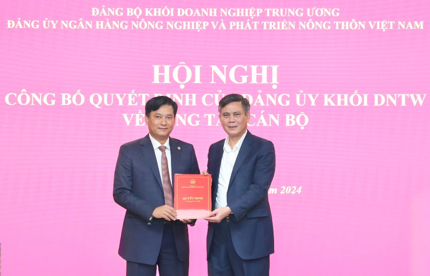 Agribank tổ chức Hội nghị công bố quyết định giao phụ trách Đảng bộ đối với đồng chí Phạm Toàn Vượng