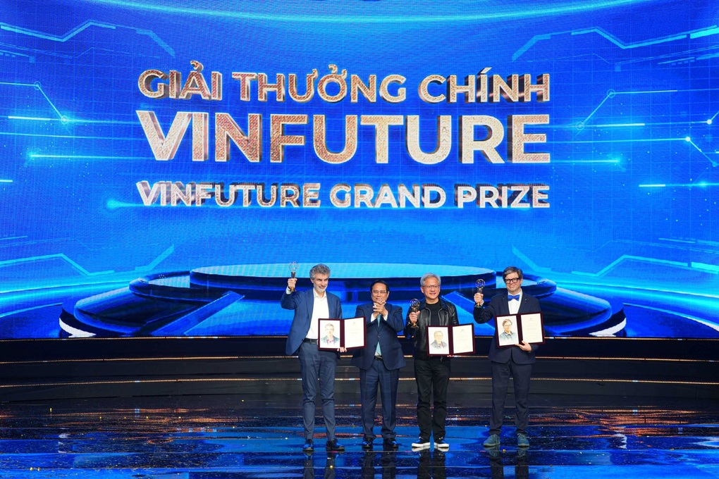 Hội đồng Giải thưởng VinFuture nói về quyết định vinh danh CEO Nvidia - 1