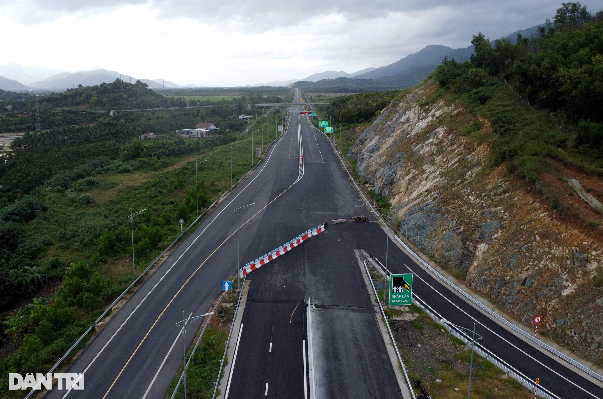 Hình hài cao tốc Vân Phong - Nha Trang - 13