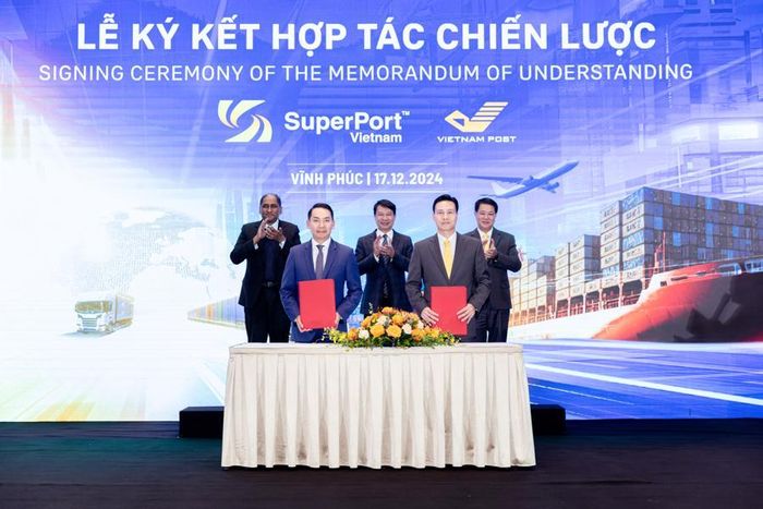 Lễ ký kết biên bản ghi nhớ hợp tác (MoU) giữa Việt Nam SuperPort và Tổng công ty Bưu điện Việt Nam (Vietnam Post)