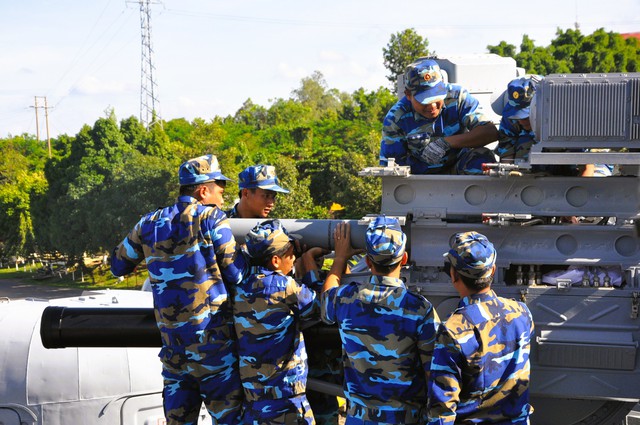 Tàu hộ vệ tên lửa của Hải quân Việt Nam - Ảnh 18.