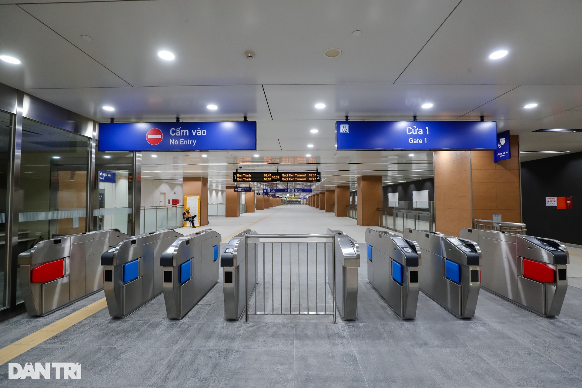 Diện mạo tuyến metro đầu tiên của TPHCM trước ngày vận hành - 19