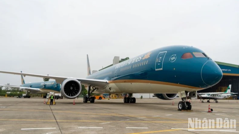 Vietnam Airlines liên tục nhận thêm máy bay mới phục vụ Tết Ất Tỵ 2025 ảnh 2