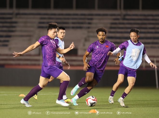 AFF Cup: Đội tuyển Việt Nam tập buổi đầu tiên ở Philippines, sẵn sàng giành 3 điểm- Ảnh 15.