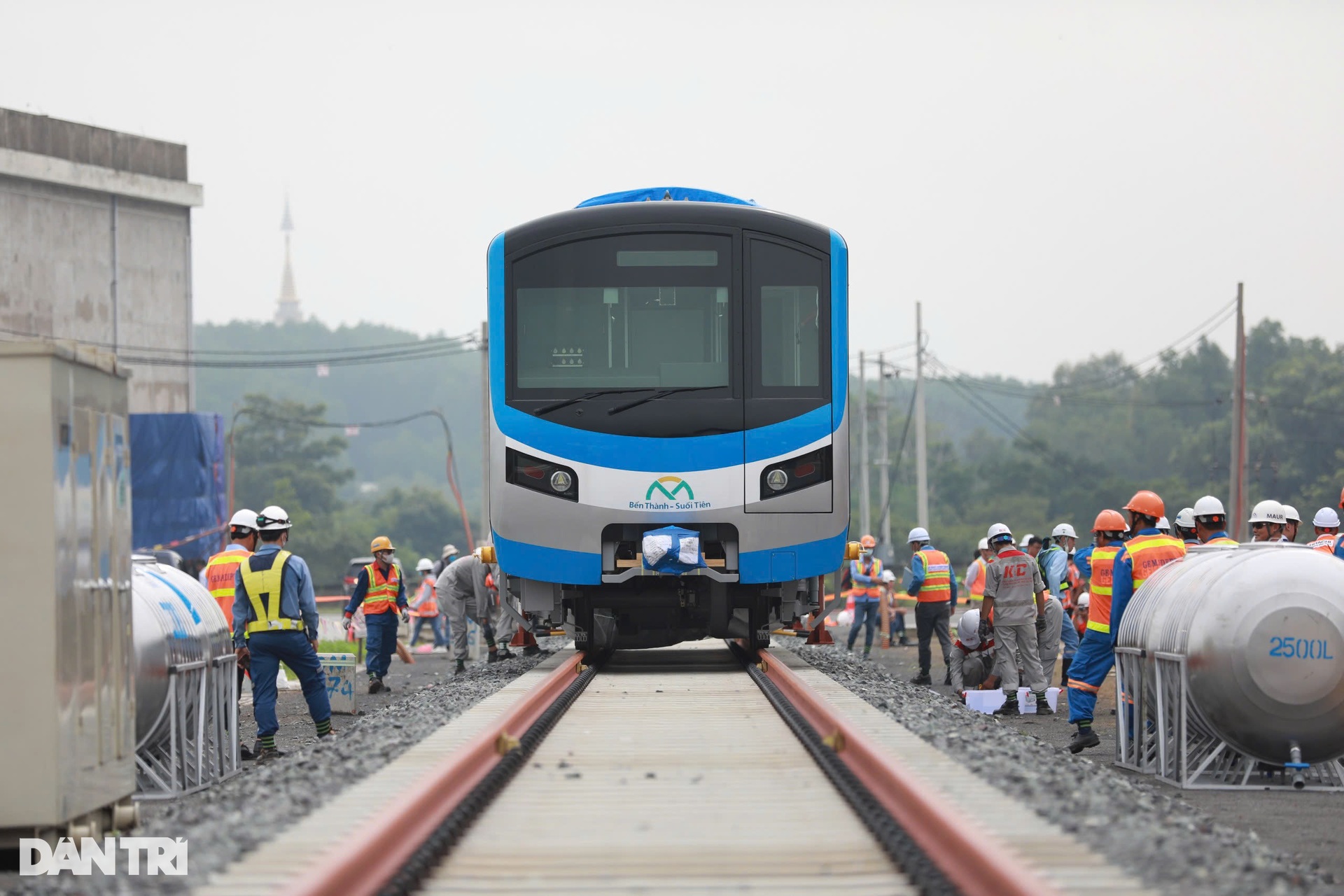 Cuộc hẹn 17 năm của tuyến metro đầu tiên ở TPHCM - 41