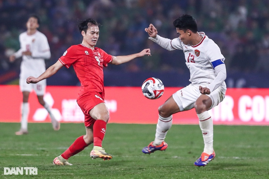インドネシアの新聞が、AFFカップで地元チームが早々に敗退することを懸念し、ベトナムチームに助けを求めた - 1 Lo đội nhà bị loại sớm ở AFF Cup, báo Indonesia cầu viện tuyển Việt Nam - 1