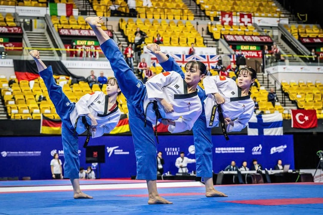 'Hot girl' taekwondo Châu Tuyết Vân đoạt HCV thế giới lứa tuổi U.50- Ảnh 2.