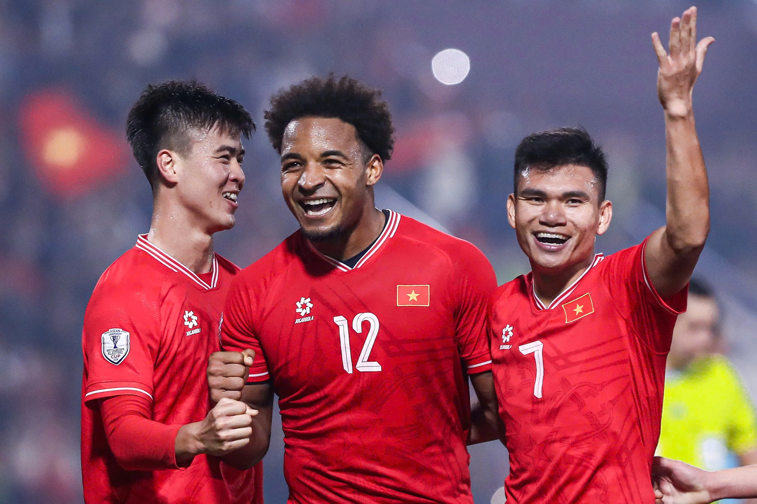 Tuyển Việt Nam vào chung kết AFF Cup: Chơi tất tay, lật đổ tuyển Thái Lan