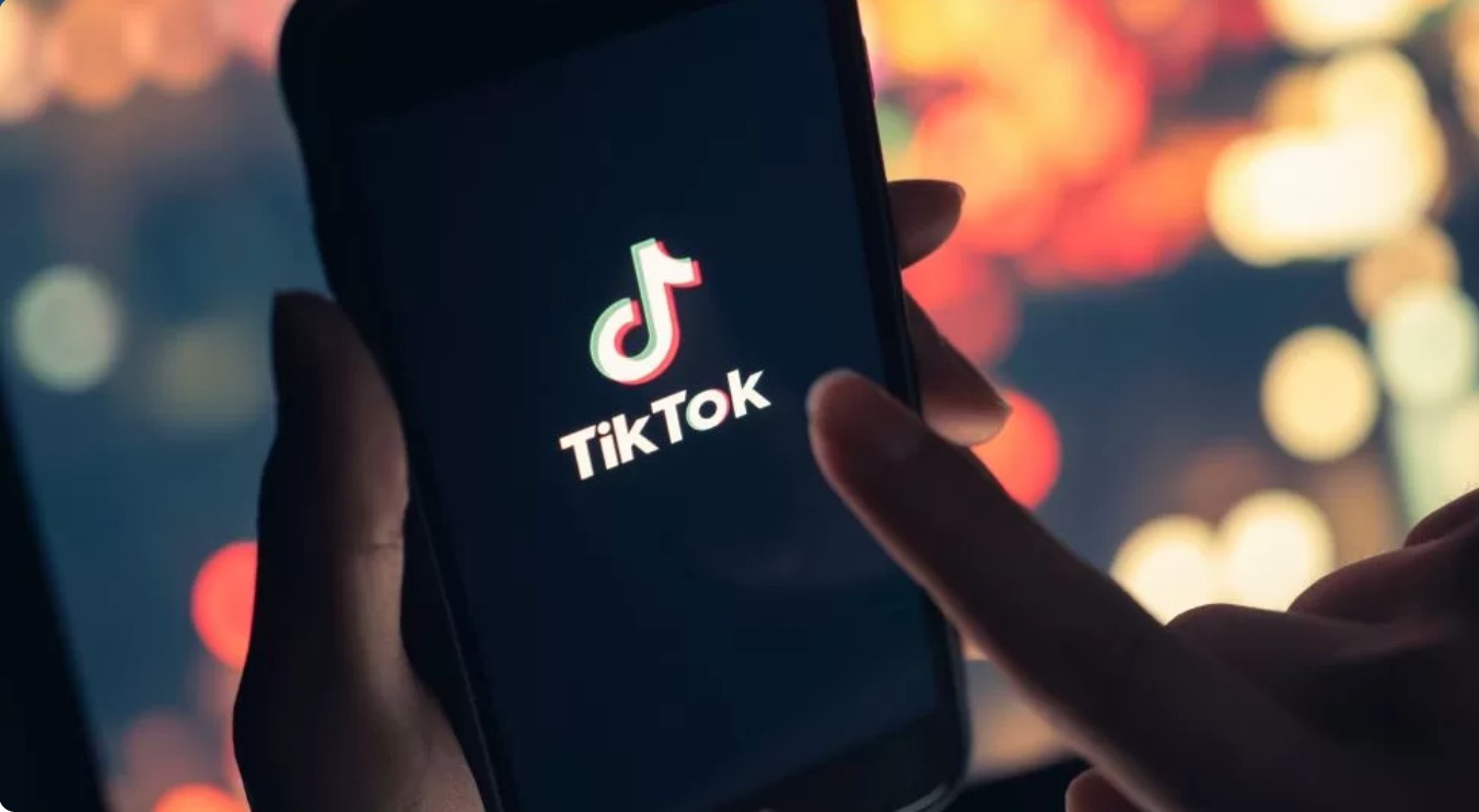 Malaysia cấp giấy phép hoạt động cho WeChat và TikTok theo luật mới- Ảnh 2.