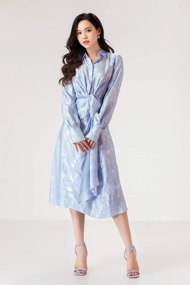 با ابریشم آنتیک طرح دار، زیبایی مینیمالیستی بدرخشید - عکس ۶. Tỏa sáng vẻ đẹp tối giản với lụa cổ dệt họa tiết- Ảnh 6.