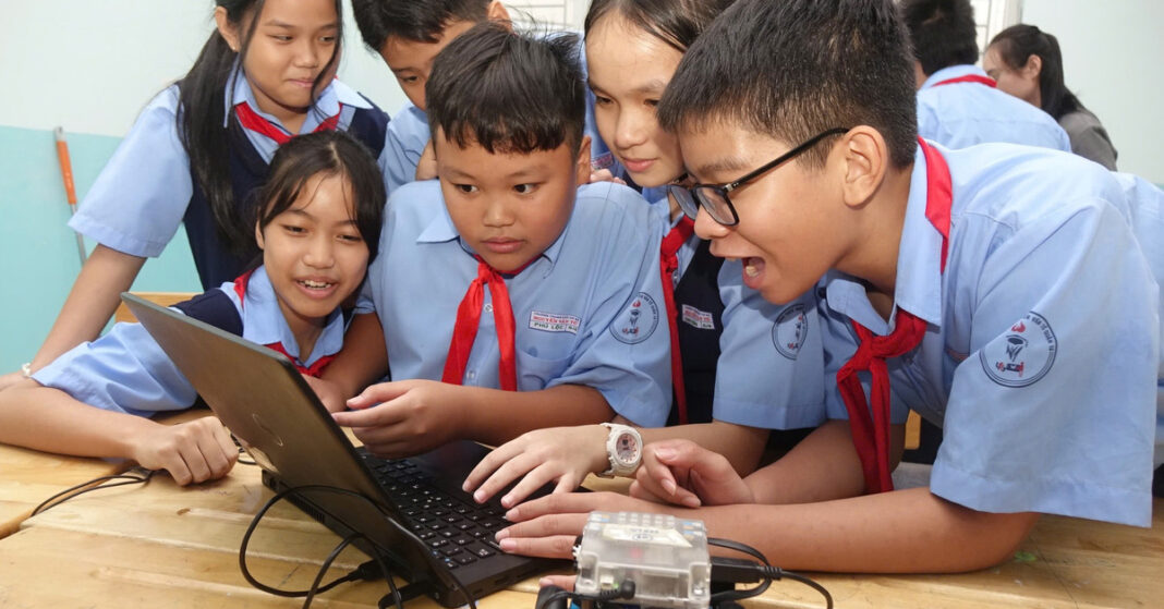 Bao giờ hoàn trả học phí cho học sinh THCS ở TP.HCM?