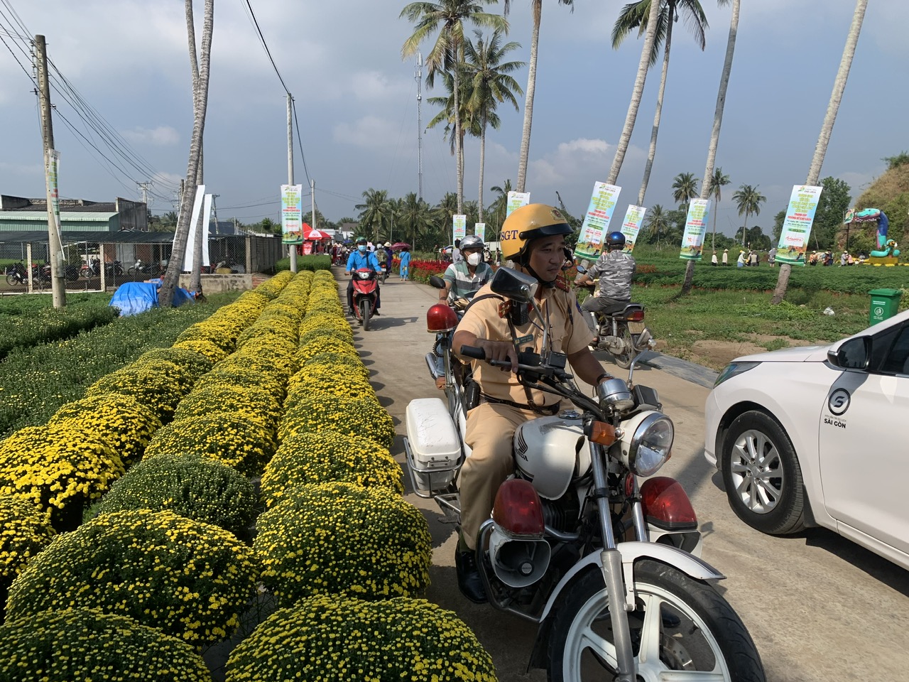 Lễ hội lần đầu tổ chức tại Bến Tre với tuyến đường hoa dài nhất Việt Nam- Ảnh 8.