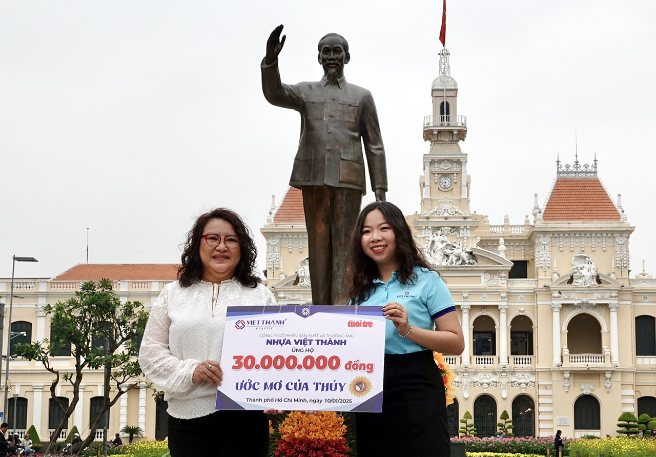 Quên cơn đau, bệnh nhi ung thư háo hức trải nghiệm xe buýt hai tầng và metro số 1 - Ảnh 6.