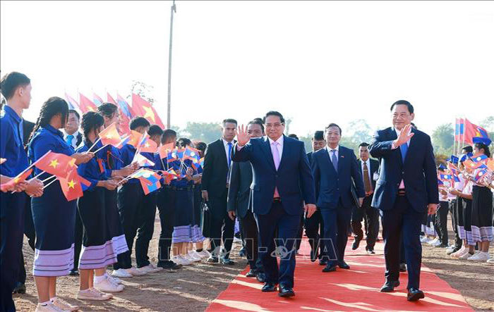 Thủ tướng Phạm Minh Chính và Thủ tướng Lào Sonexay Siphandone dự Lễ động thổ dự án Công viên Hữu nghị Lào - Việt Nam. Ảnh: Dương Giang/TTXVN